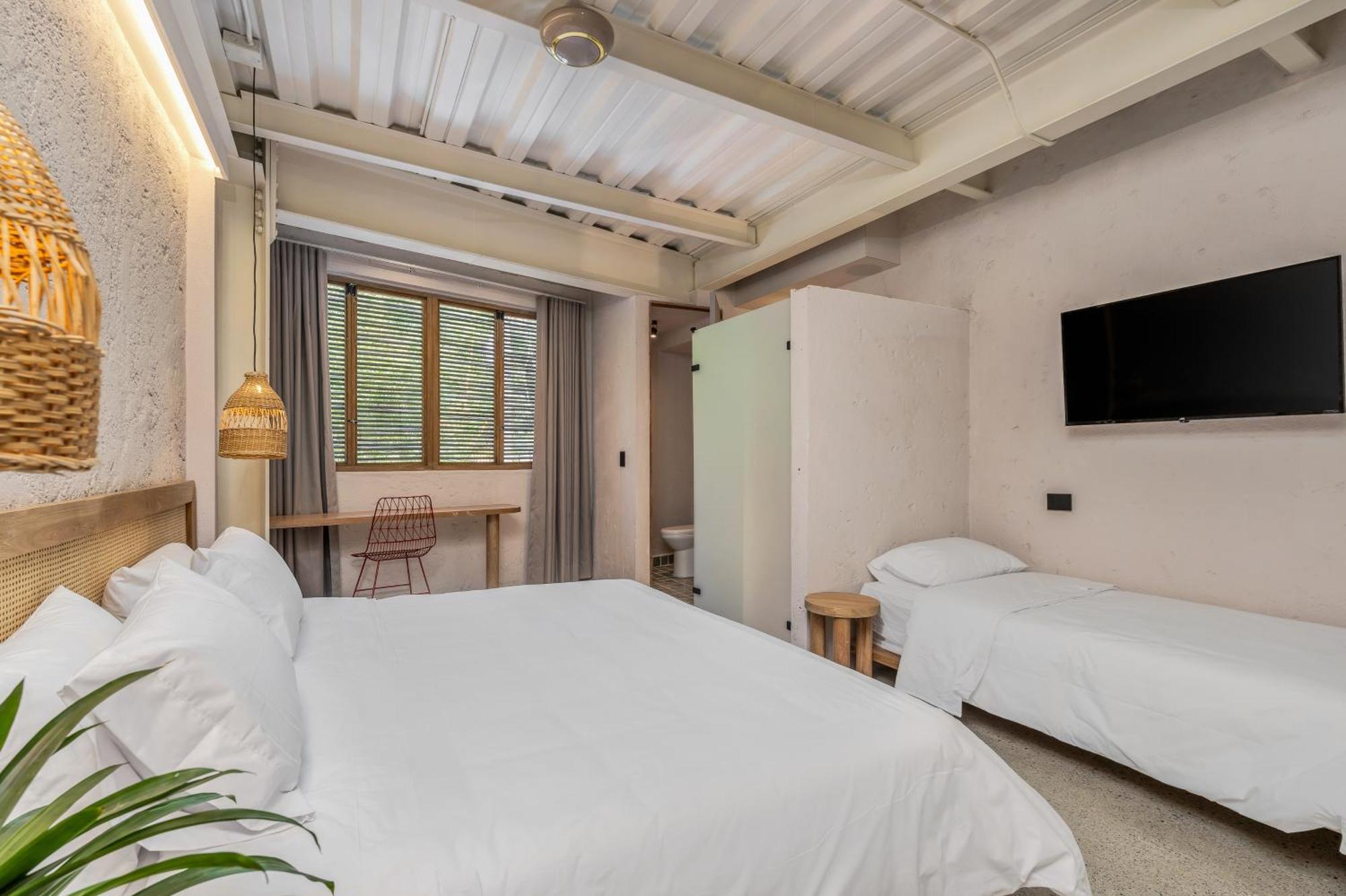 Botanica Casa Hotel Manila By Housy Host Medellin Exterior photo